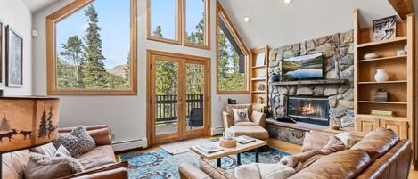 TV, peis og kontorer