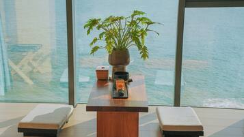 Beach/ocean view