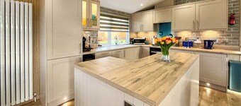 4 bedroom accommodation in Banchory