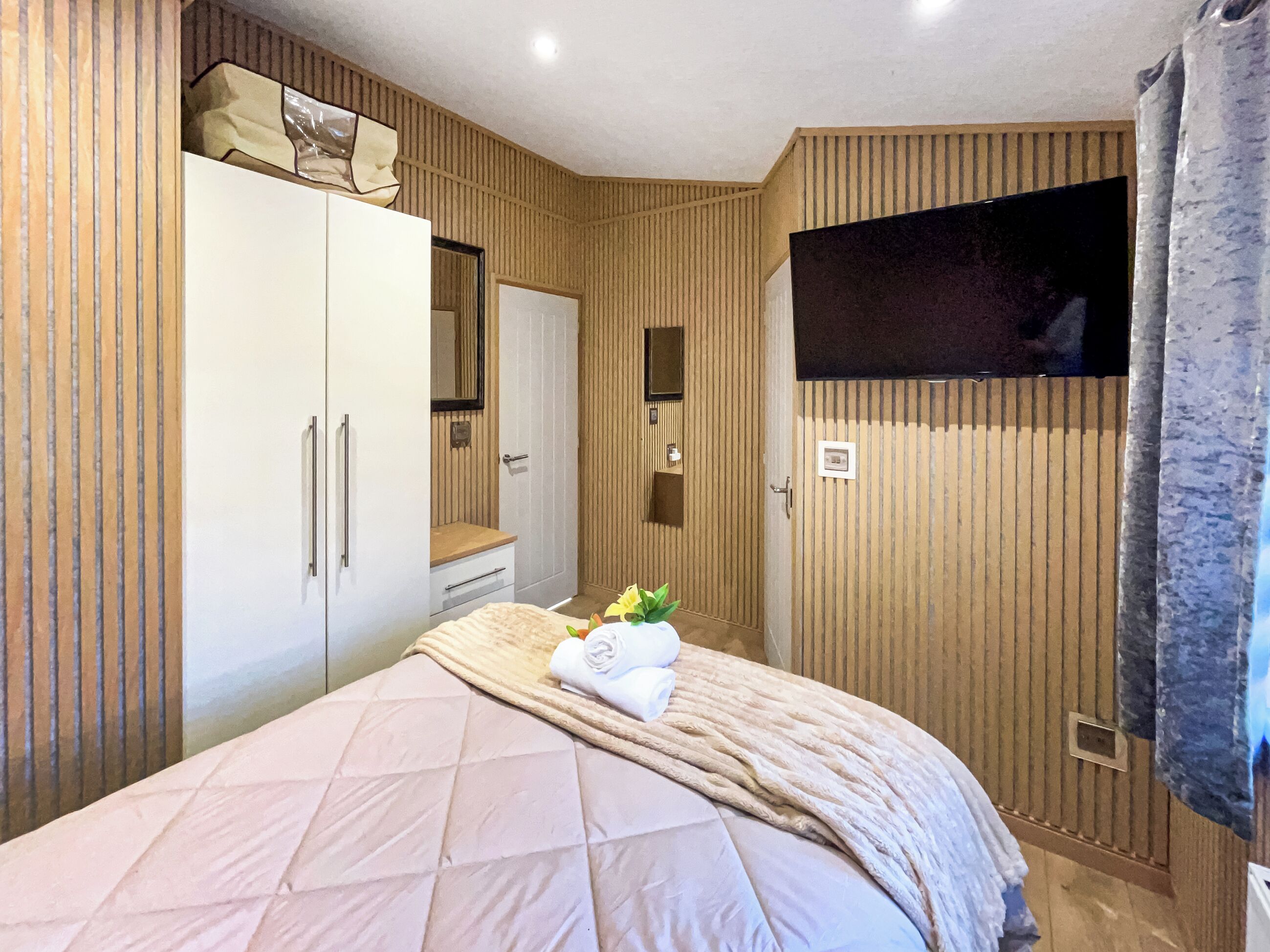 4 bedrooms, free WiFi