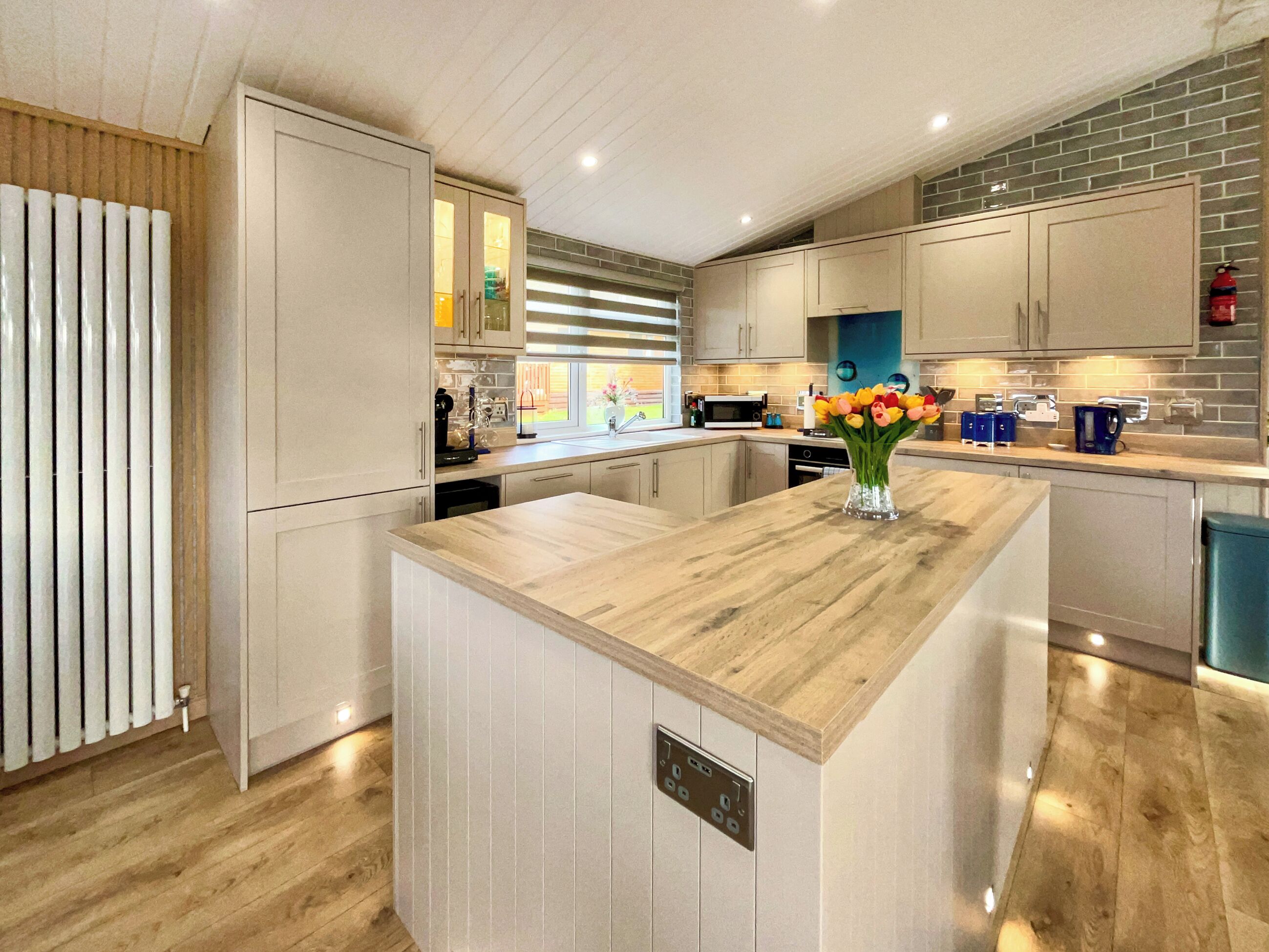 Diskmaskin och barnstol