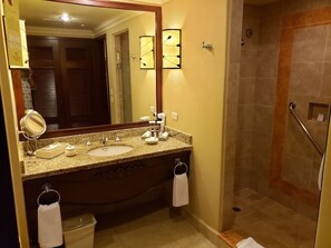 Hair dryer, towels, soap, toilet paper - Pueblo Bonito Sunset Beach 5-Star Hotel in Cabo San Lucas, Mexico (Cabo San Lucas)