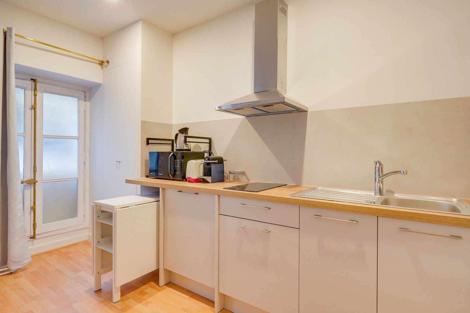 Fridge, microwave, coffee/tea maker, toaster