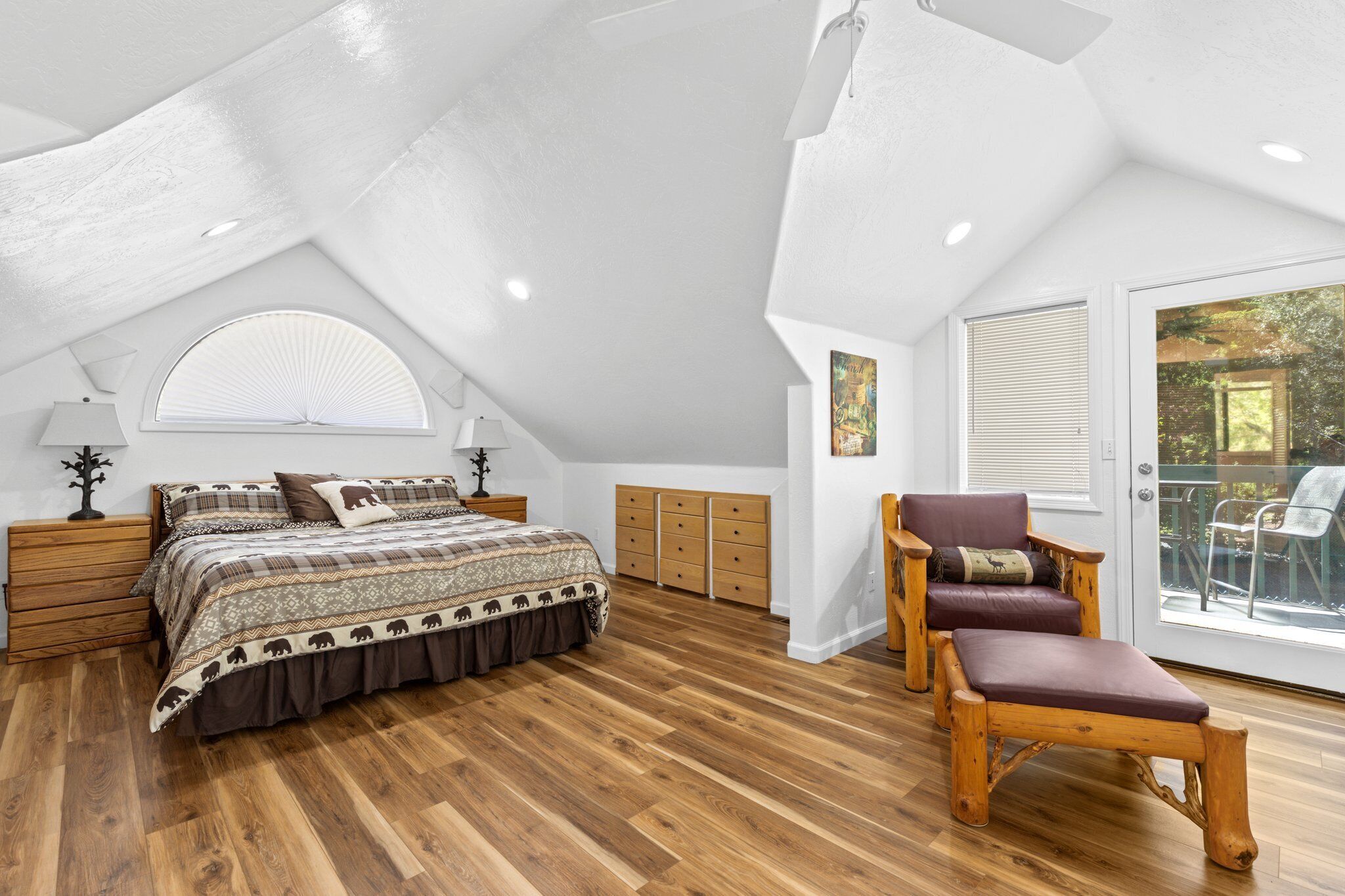 2 soverom, internettilgang og sengetøy