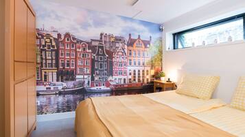 2 habitaciones, tabla de planchar con plancha, wifi y ropa de cama