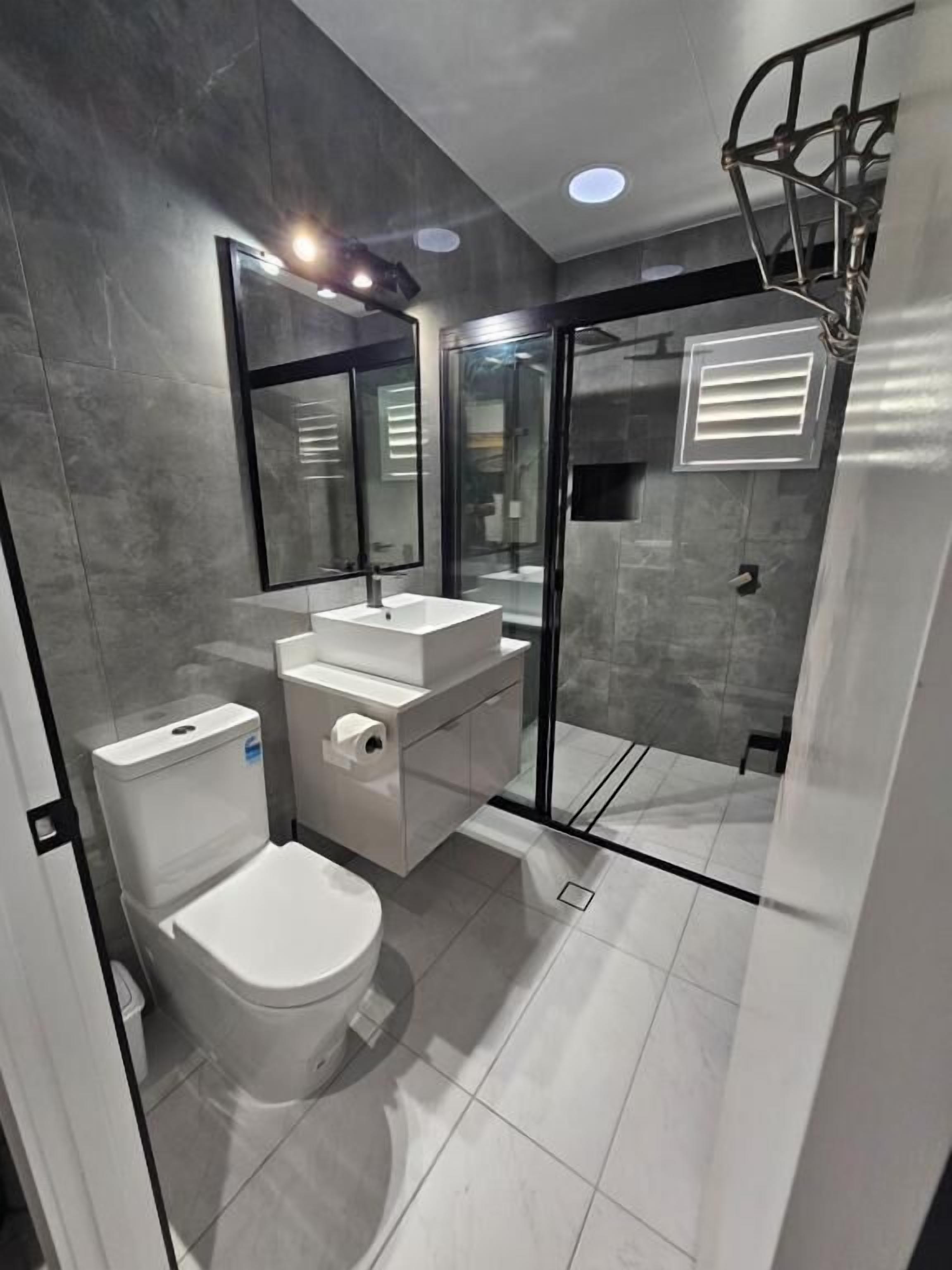 Shower, free toiletries, towels, soap