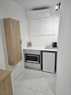 Standard Double Room | Interior - Villa La Sini Yeppoon (Yeppoon)