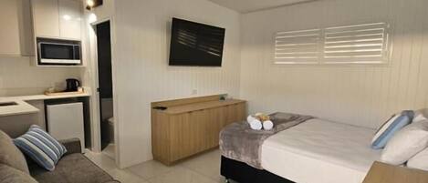 Desk, blackout drapes, iron/ironing board, free WiFi