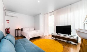 Iron/ironing board, bed sheets - Nomad's Easy Stay - 1bed Porto Marquaas (Porto)