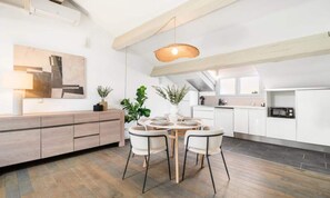 Dining - Apartments for 2 People (Cannes)