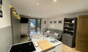 Living area - Apartment in Les Coches by Ski Slopes (La Plagne-Tarentaise)