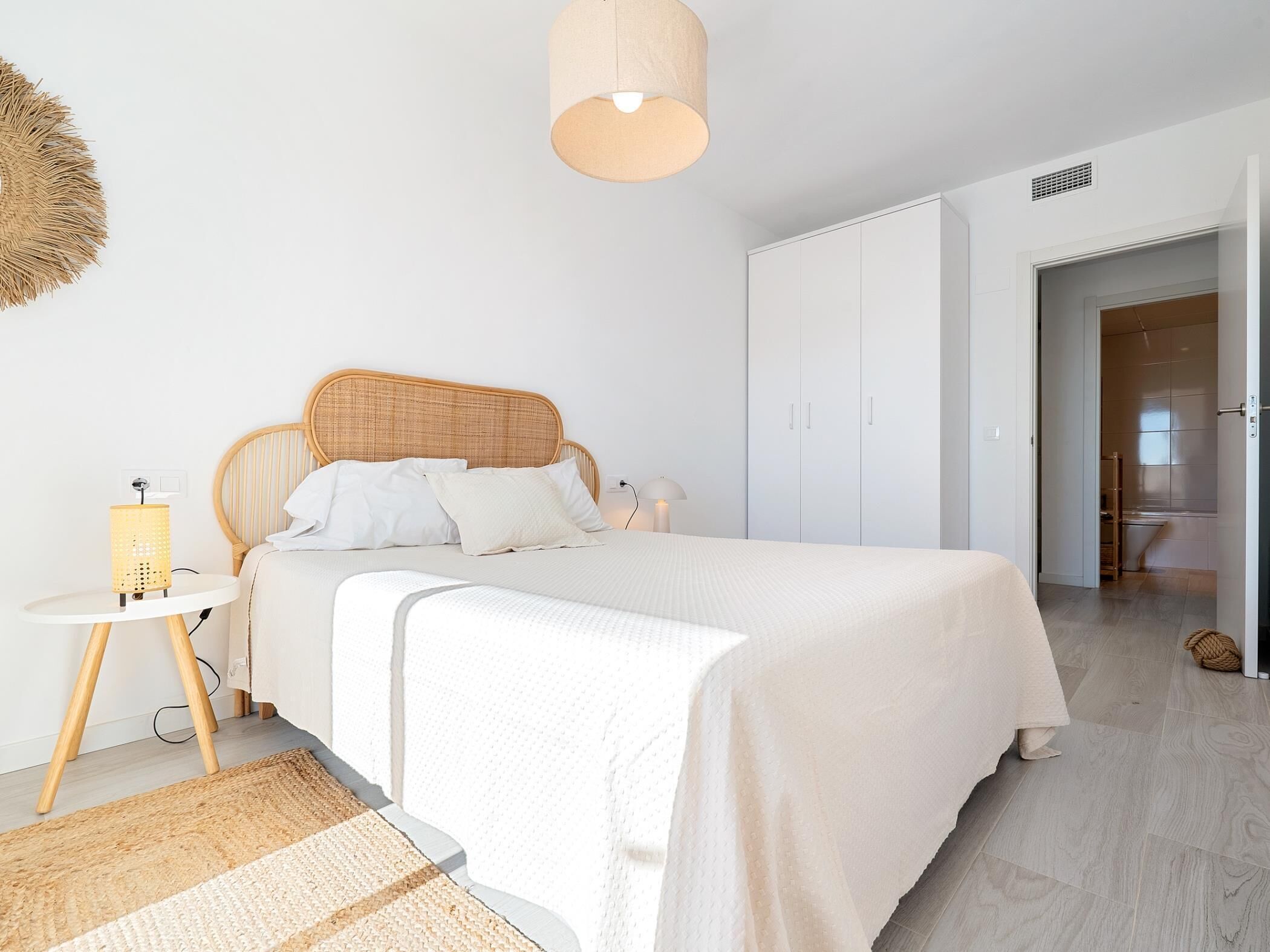 2 slaapkamers, internet, beddengoed