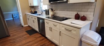 On the golf course, 4-bedroom brick house in Peachtree City