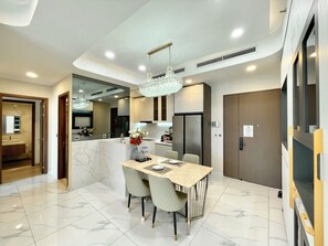 تناول الطعام