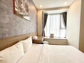 2 bedrooms, iron/ironing board, WiFi, wheelchair access