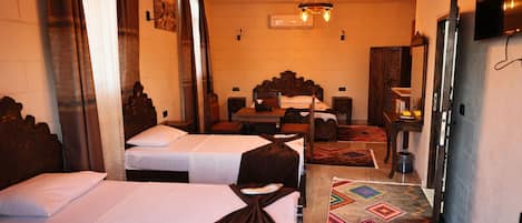 Firemannsrom – familie, byutsikt | Safe på rommet, skrivebord, strykejern/-brett og wi-fi (inkludert)