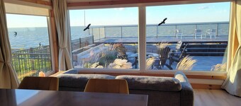 Lake St Clair Waterfront Cottage - Private Boat Launch & Dock - Fishing - Beach.