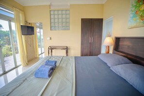 ห้องสแตนดาร์ดสวีท, ระเบียง | ผ้าปูที่นอน