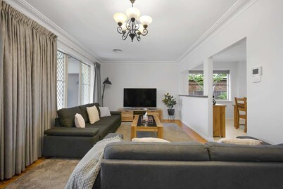 Cozy Caroline - Near CBD, Family retreat