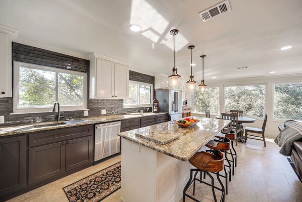 Coffee/tea maker, cookware/dishes/utensils - Panoramic Lake Views! Elegant Marble Falls Home (Marble Falls)