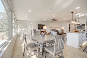 Dining - Panoramic Lake Views! Elegant Marble Falls Home (Marble Falls)