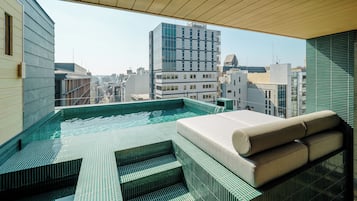 Premium Studio Suite, Private Pool, City View | In-room safe, blackout curtains, iron/ironing board, free WiFi