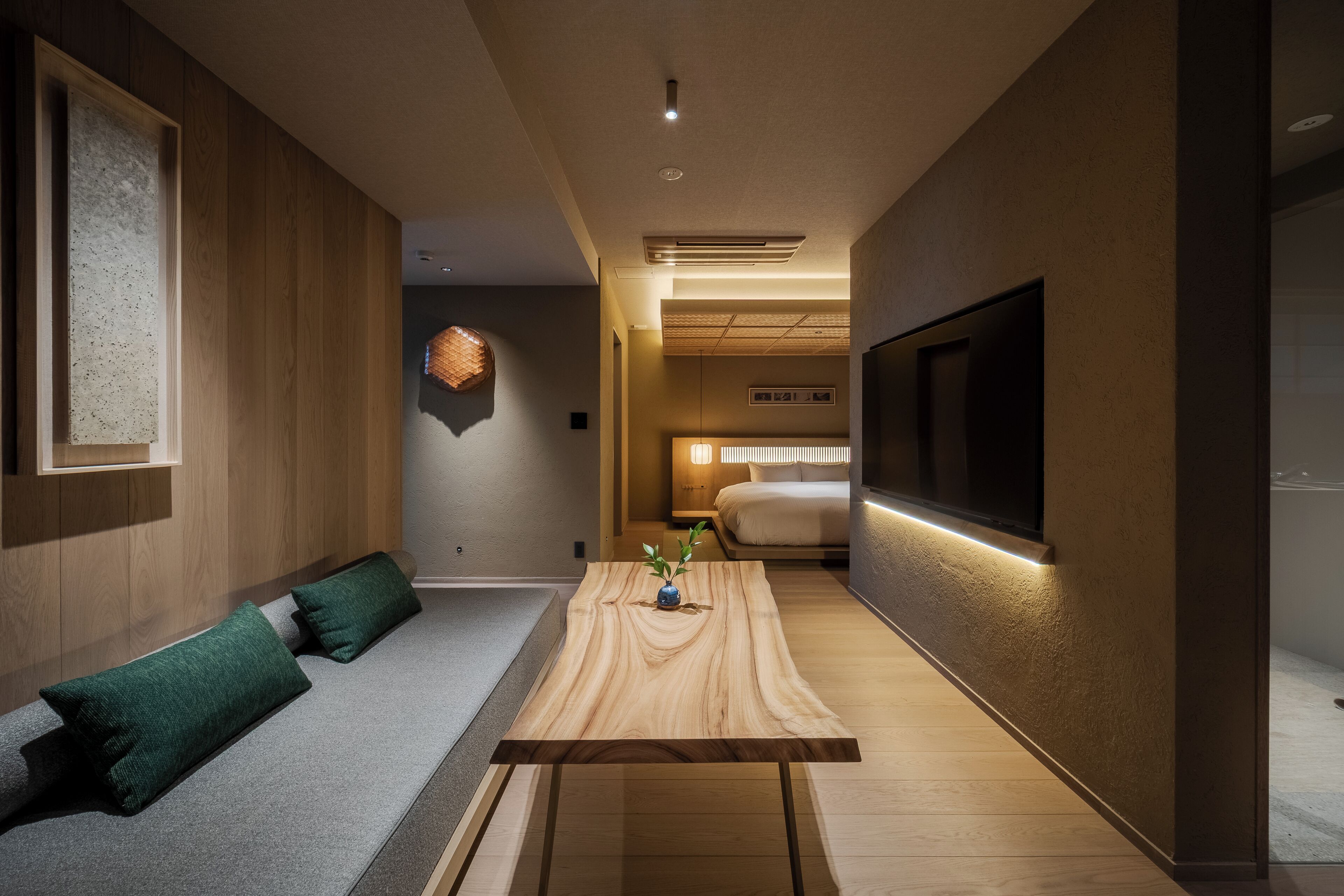 Premium Studio Suite, Private Pool, City View | Living area | Smart TV