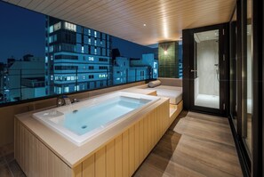 Deluxe Suite, 2 Bedrooms, City View | Bathroom | Hair dryer, slippers, towels, shampoo - MOKU Kyoto (Kyoto)