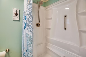 Hair dryer, towels - Walk to Shore! Surfside Beach Gem w/ Game Courts (Surfside Beach)