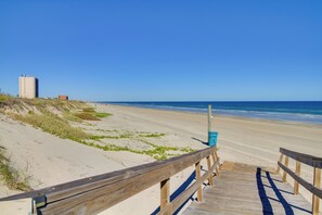 Beach nearby - Beach & Heated Pool Access! Condo in Port Aransas (Port Aransas)