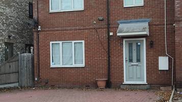 House, 3 Bedrooms | Exterior