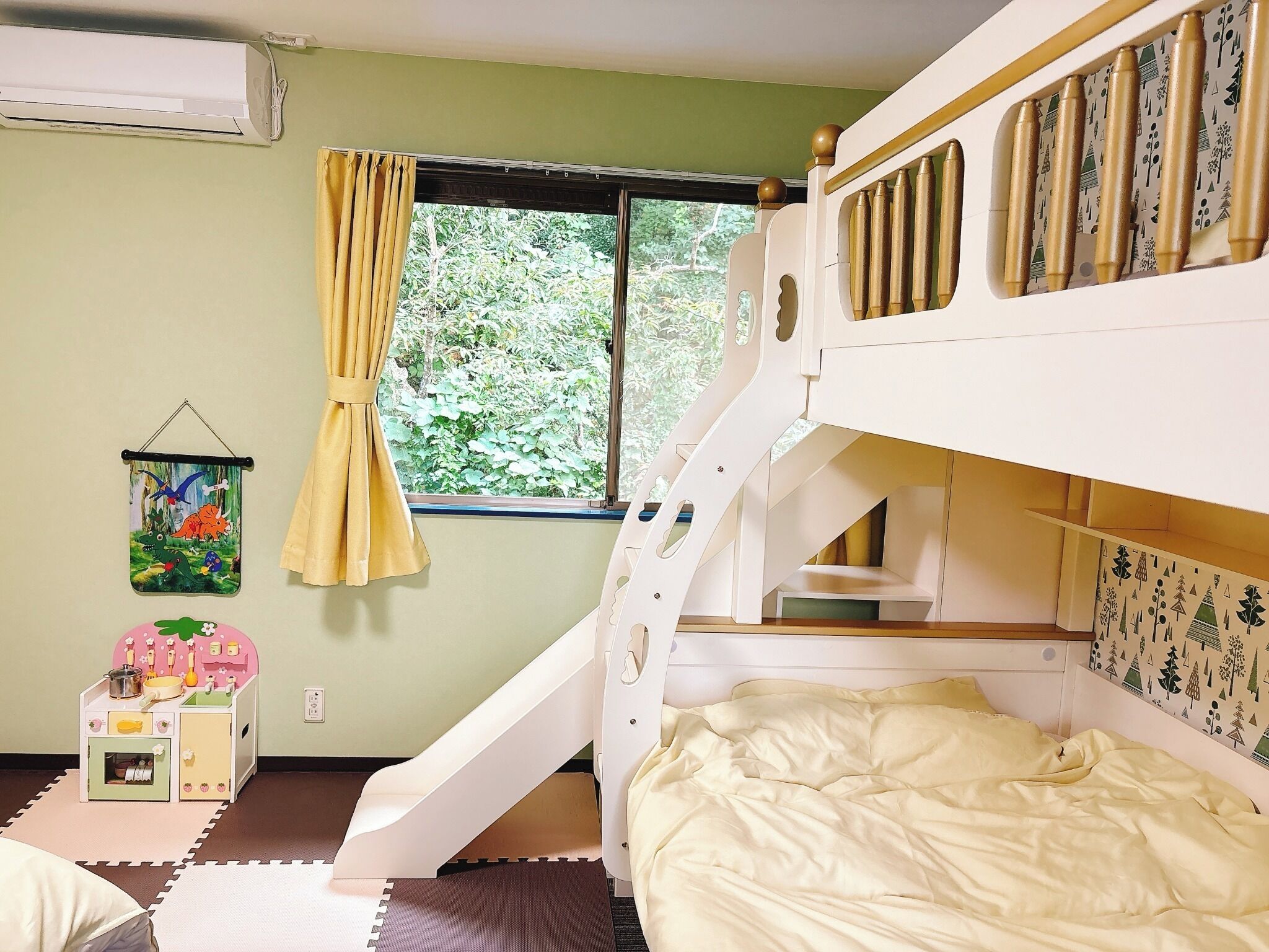 1 室のベッドルーム、デスク、WiFi (無料)、ベッドシーツ