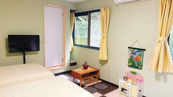 1 bedroom, desk, free WiFi, bed sheets