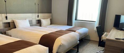 Bureau, fer et planche à repasser, Wi-Fi gratuit, draps fournis