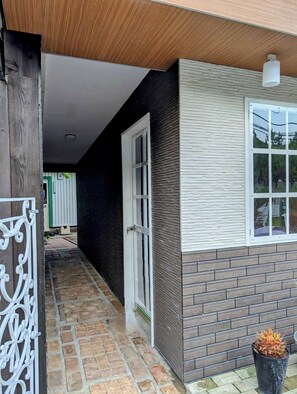 تفاصيل الفندق من الخارج