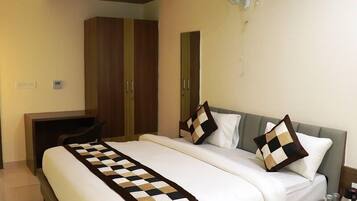 Chambre Double Classique | Espace de travail pour ordinateur portable, Wi-Fi gratuit