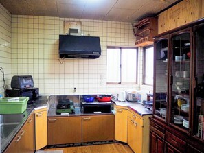 雪櫃、微波爐、爐具、廚房用具/餐具/器皿