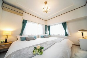 3 chambres, bureau, Wi-Fi gratuit, draps fournis