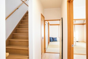 Interior - Accommodates 13 people 3 parking spaces 5 minutes to Nagashima Spa Land / Kuwana Mie (Kuwana)