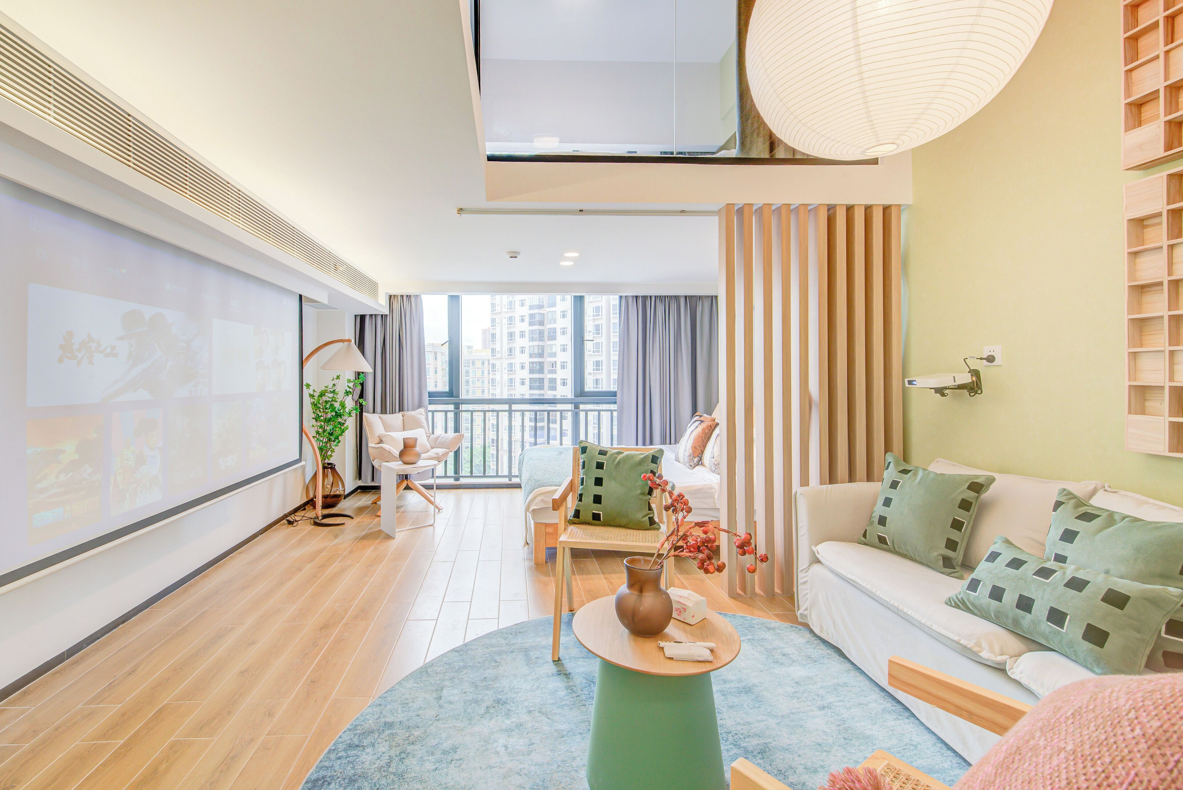 Chambre Triple, vue ville | Wi-Fi gratuit