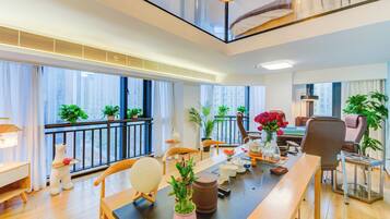 Basic Loft, City View | Free WiFi