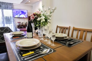 Dining - Marias Cozy getaway in Glyfada (Glifada)