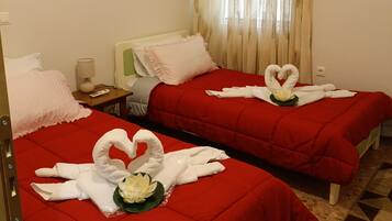 3 bedrooms, iron/ironing board, travel crib, WiFi