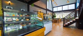 Beautiful new 7 Bedroom Villa Resort CT7