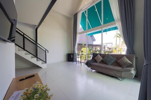 Interior detail - Beautiful new 7 Bedroom Villa Resort CT7 (Cha-am)
