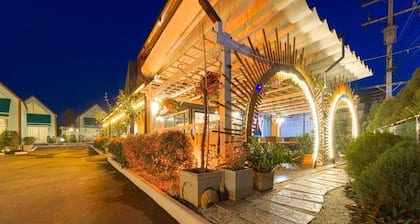 Beautiful new 7 Bedroom Villa Resort CT7