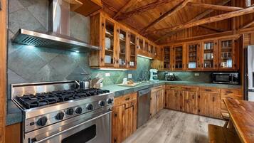 微波炉、烤箱、炉灶、洗碗机