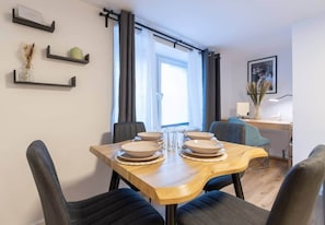 تناول الطعام