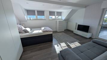 3 bedrooms, WiFi, bed sheets