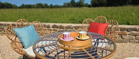 屋外ダイニングエリア